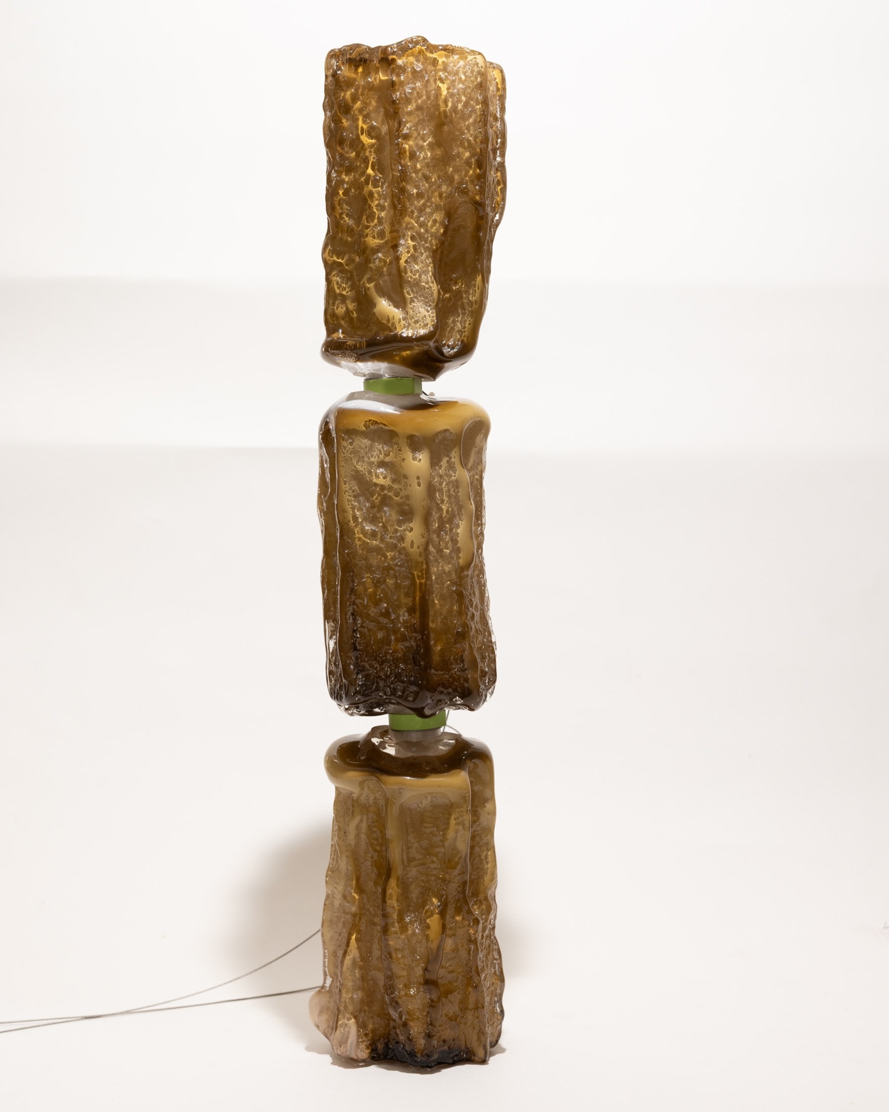 Douglas Column, studio image 2