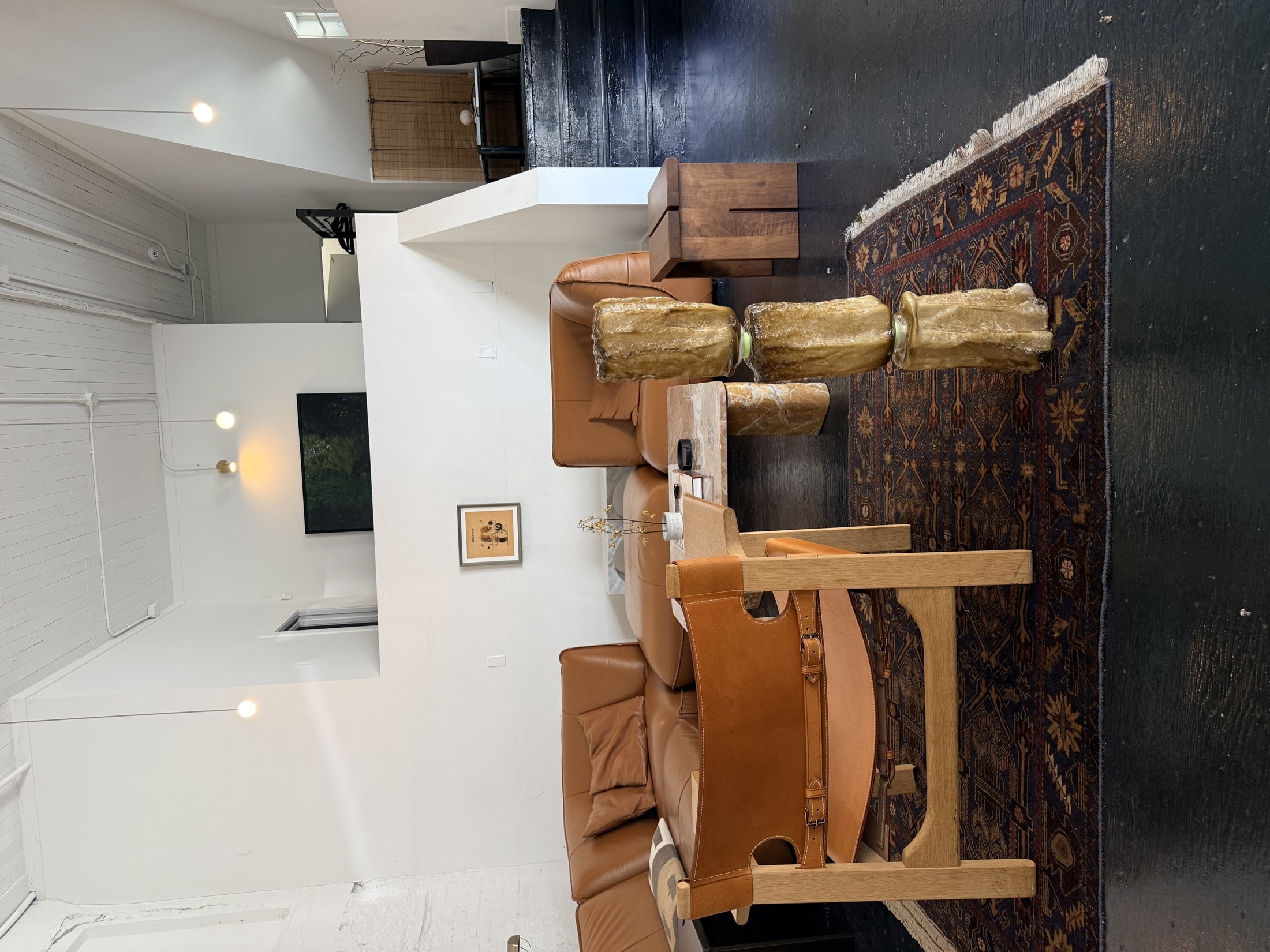 Douglas Column, studio image 7