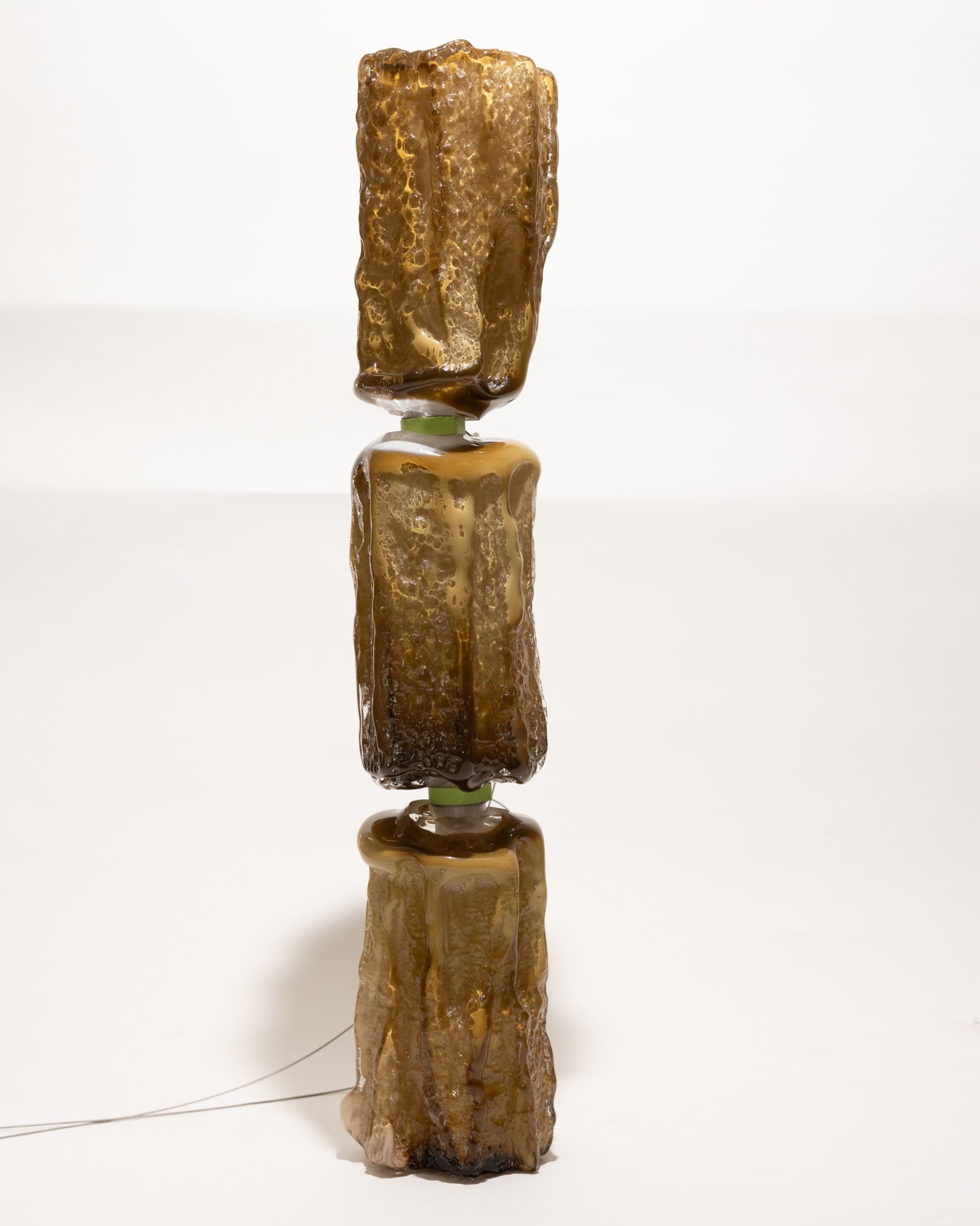 Douglas Column, studio image 2